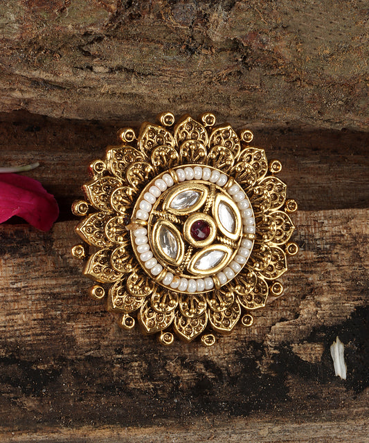 Antique Gold Kundan Stud Earrings (Temple Jewellery)