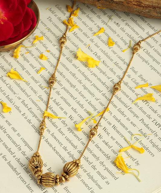 Minimal Heritage Design Gold Beaded Chain