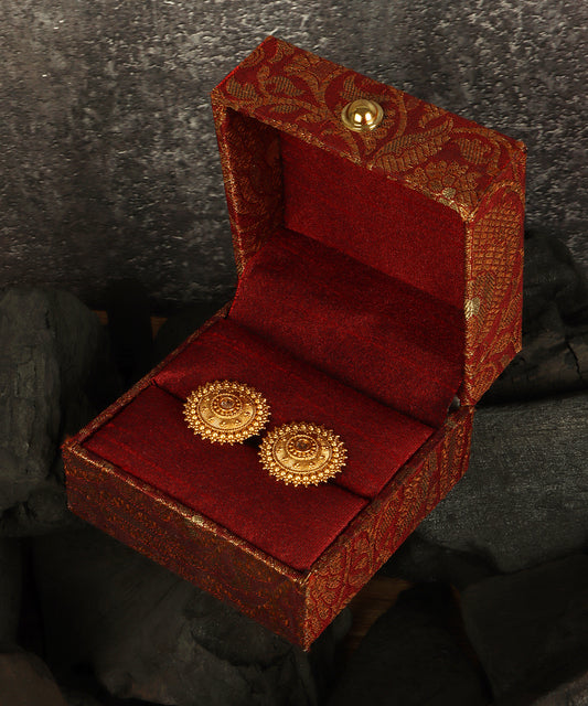 Traditional Round Gold Stud Earrings