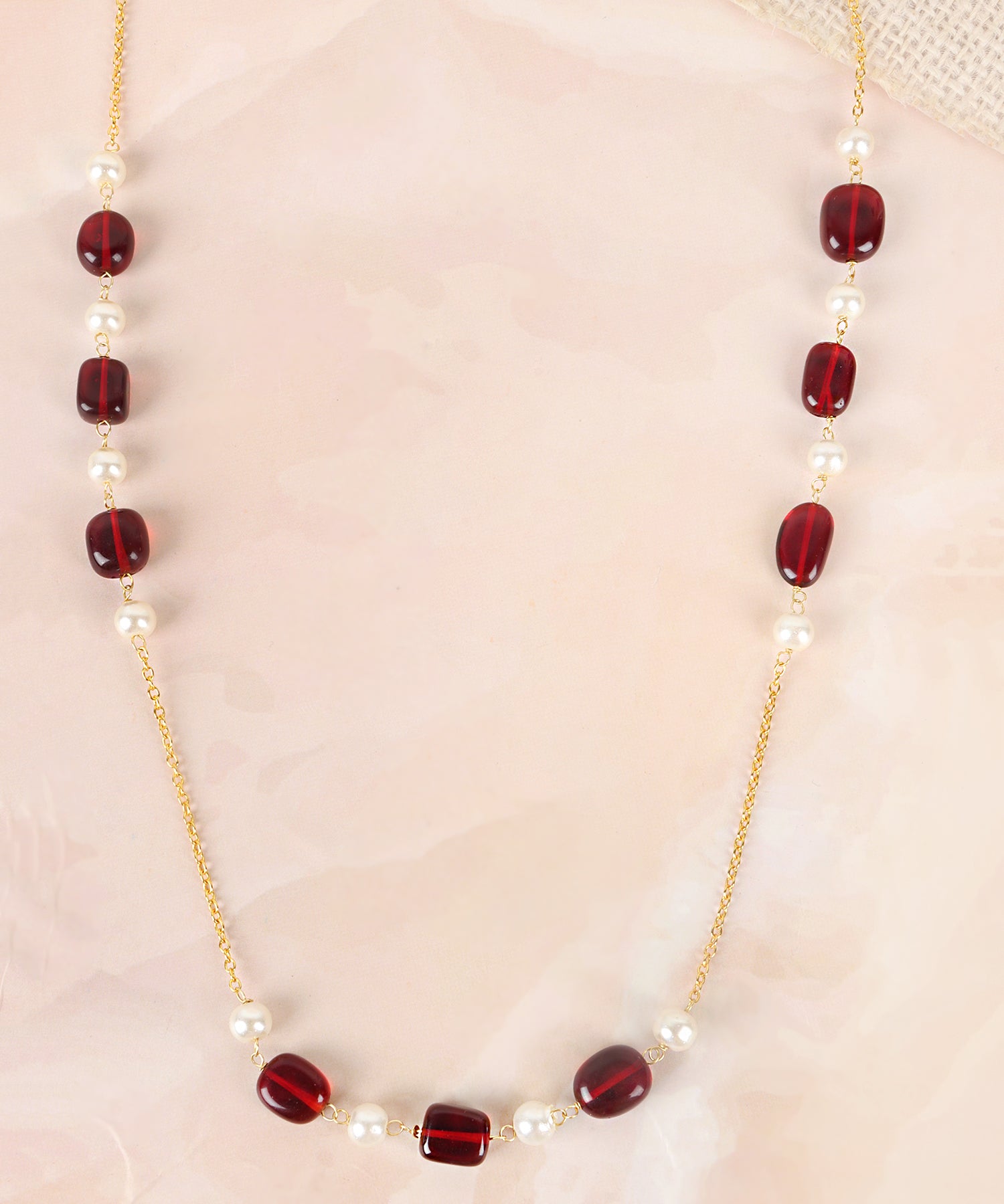 Royal Ruby Pearl Necklace – Classic Gold String Style
