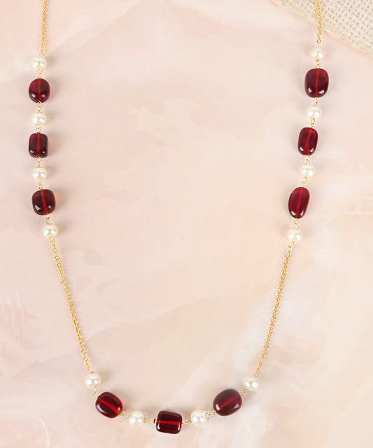 Royal Ruby Pearl Necklace – Classic Gold String Style