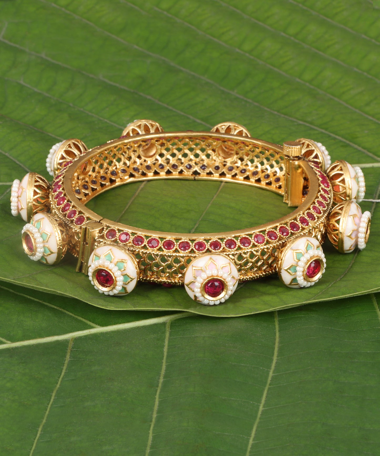 Pearl & Ruby Rajwada Pacheli