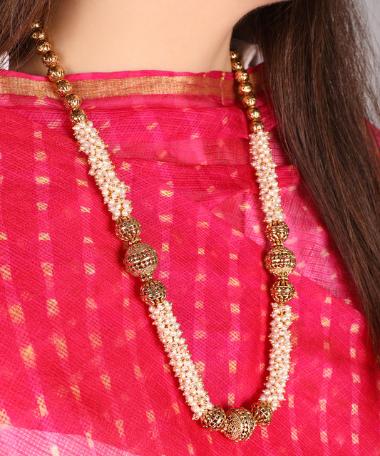 Classic Grace Gold-Plated Pearl Necklace